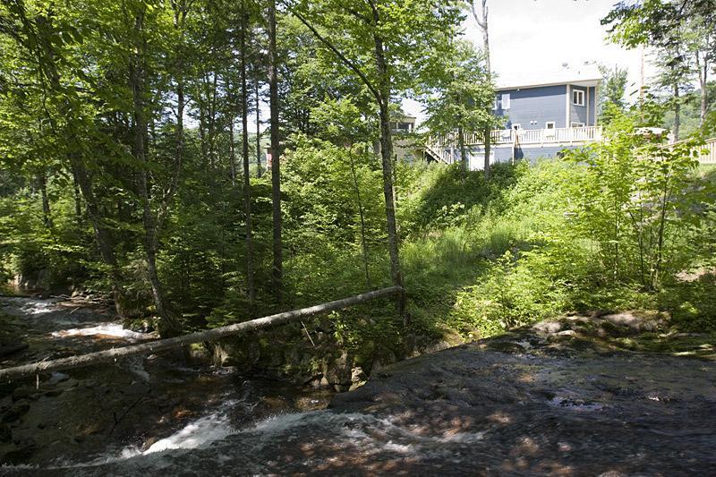 Chalets Alpins - 11 Chemin Des Skieurs Stoneham Exteriör bild